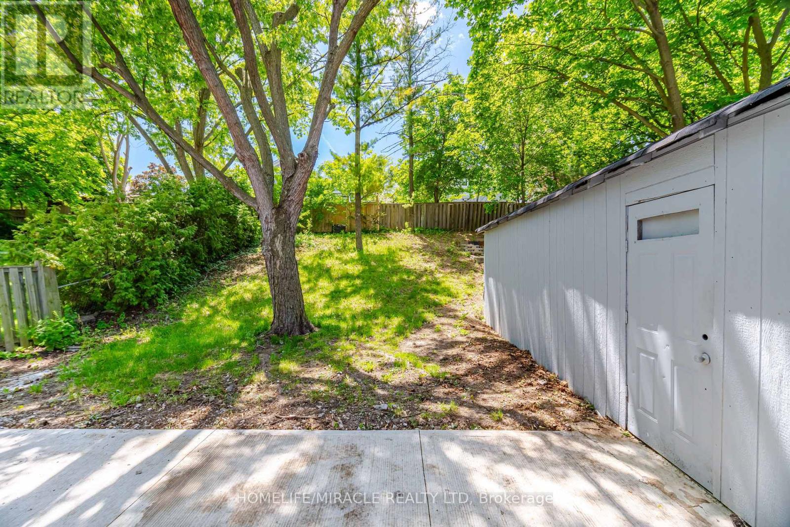 96 BONHAM BOULEVARD - 44