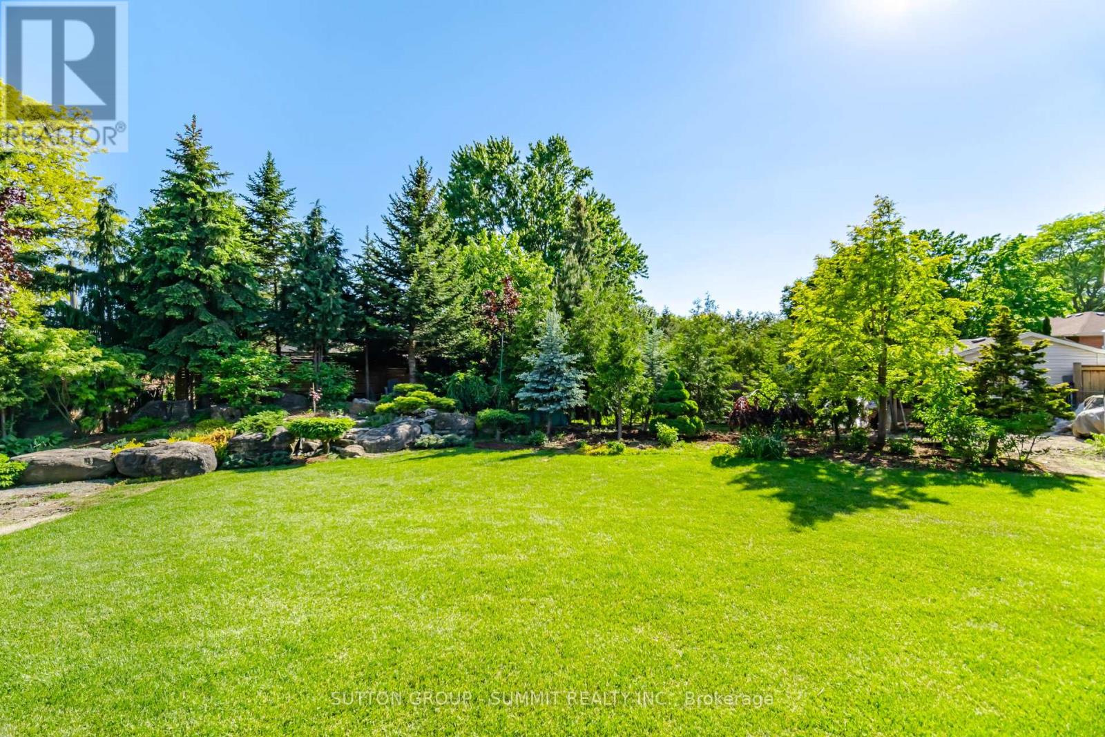 14 PLAINSMAN ROAD - 37