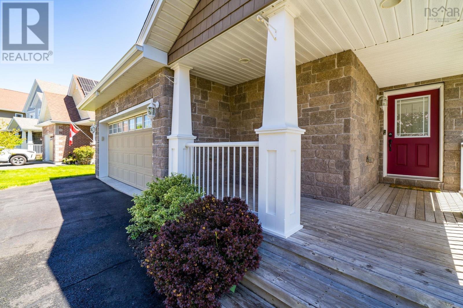 104 Hollyhock Way - 40