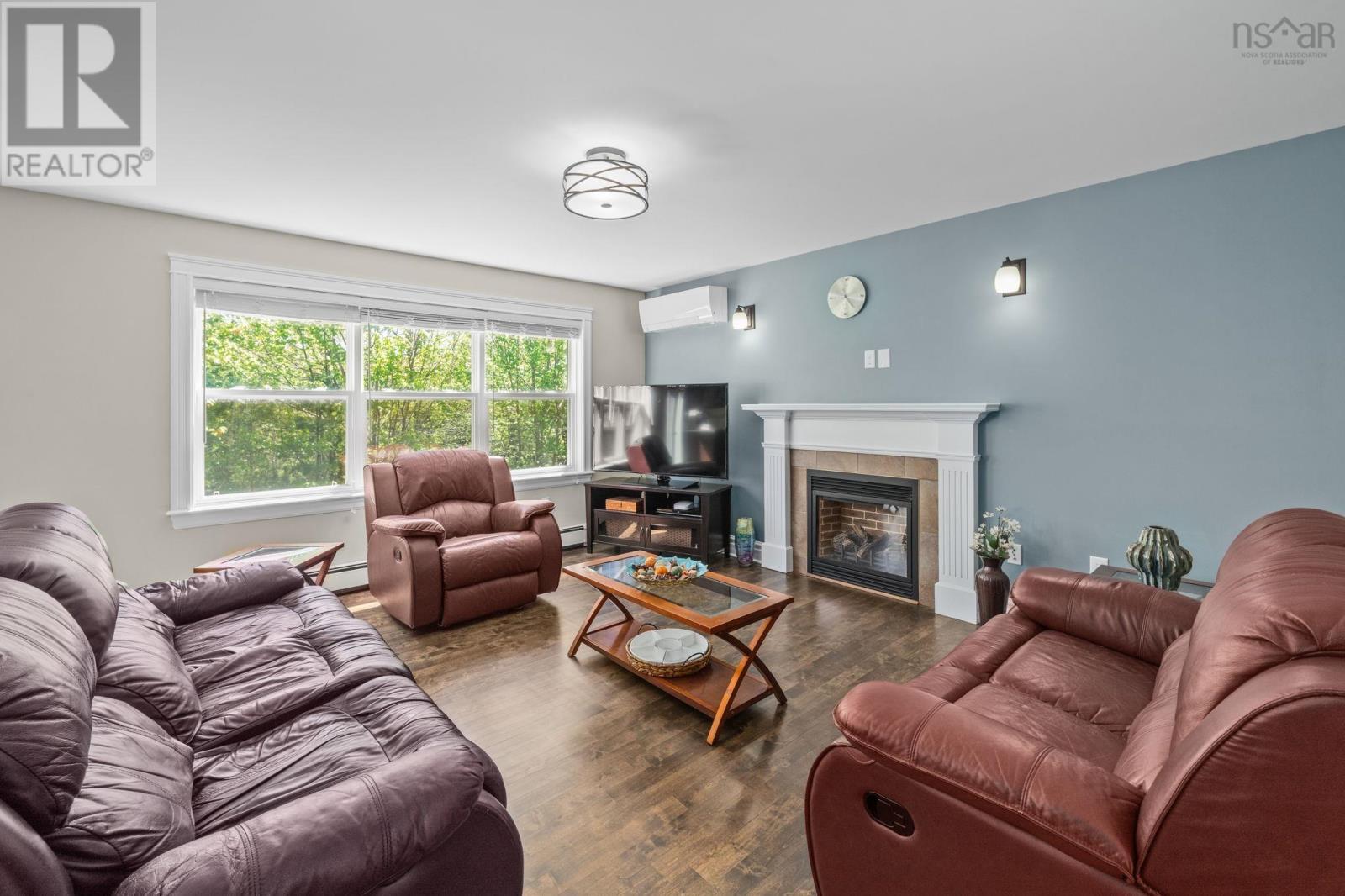104 Hollyhock Way - 9