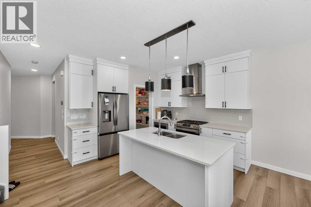 1173 Chinook Gate Bay SW - 14