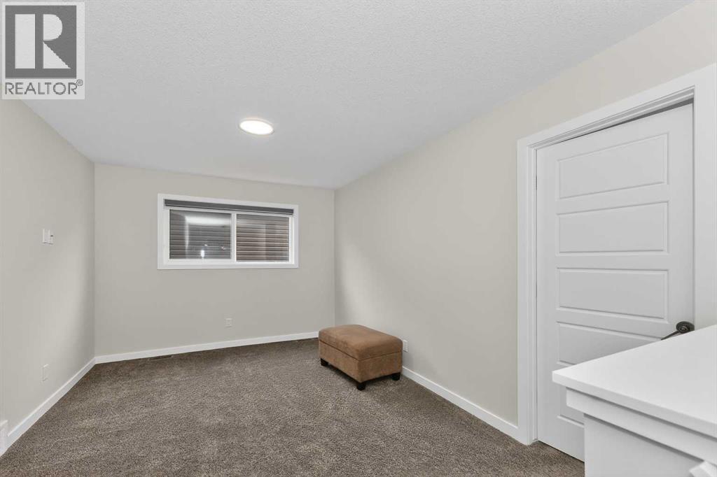 1173 Chinook Gate Bay SW - 26