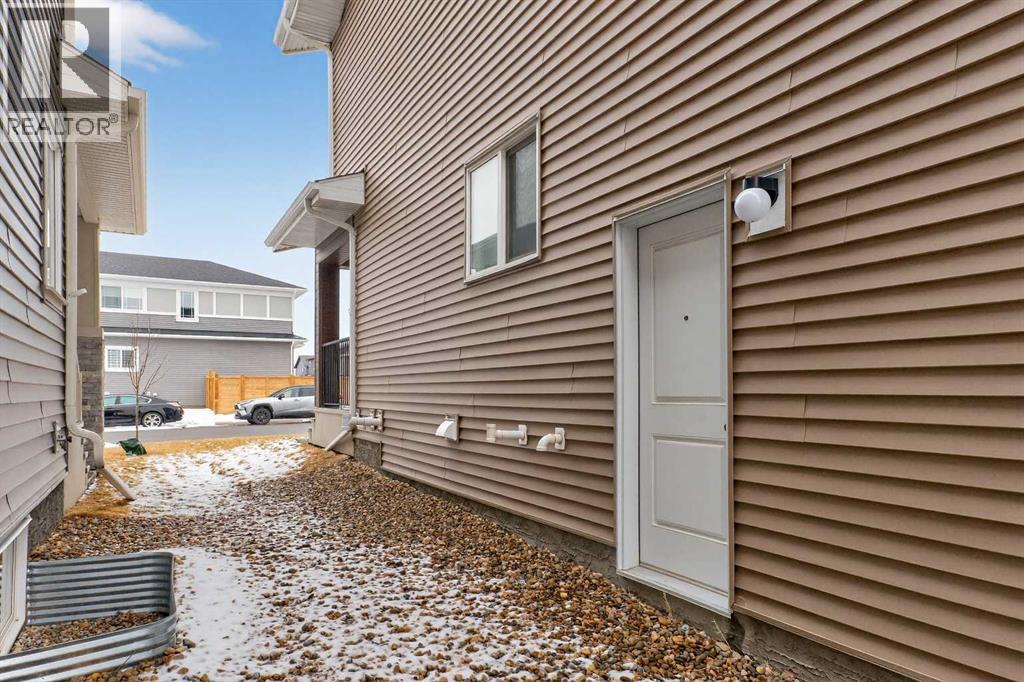 1173 Chinook Gate Bay SW - 41