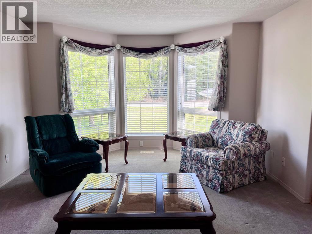 166 Hallam Drive — photo 8