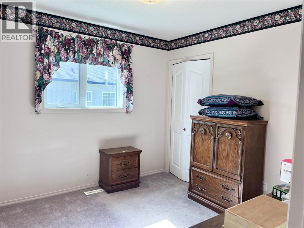 166 Hallam Drive — photo 18