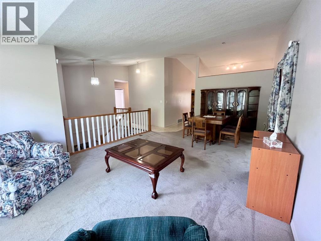 166 Hallam Drive — photo 9