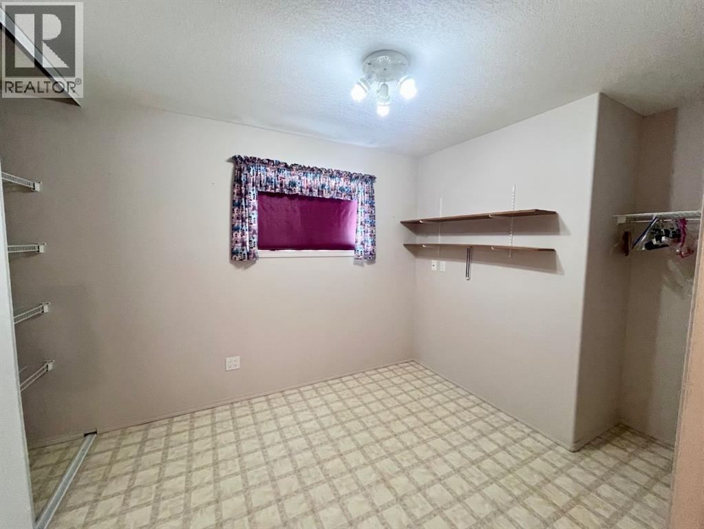 166 Hallam Drive — photo 30