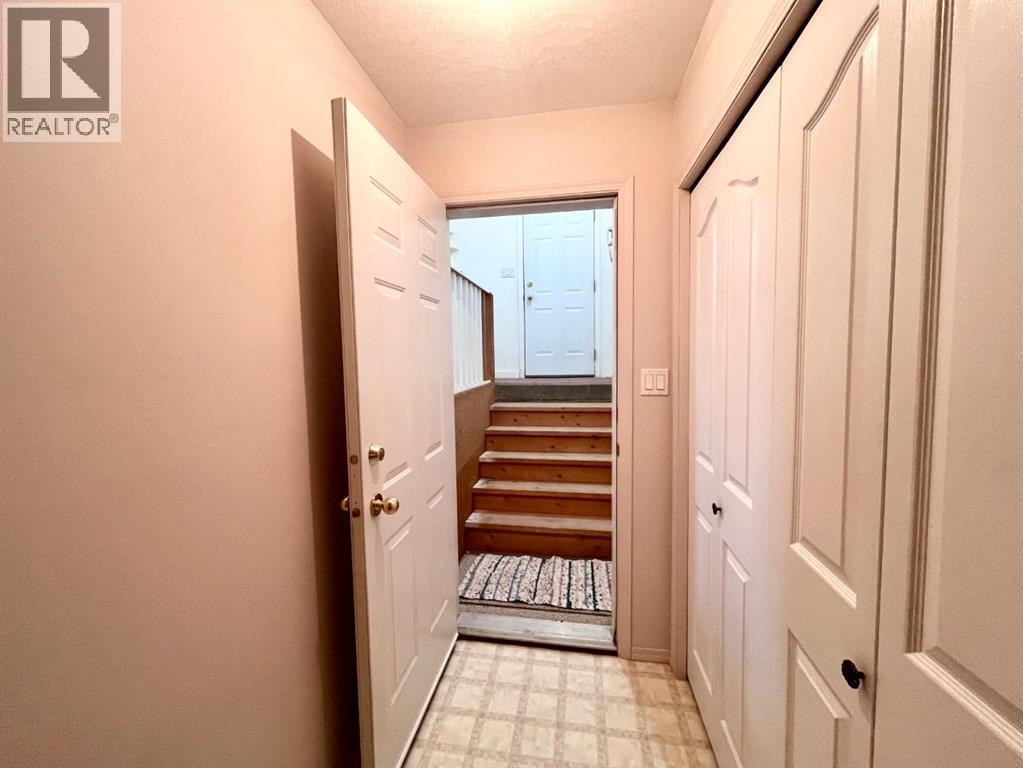 166 Hallam Drive — photo 27
