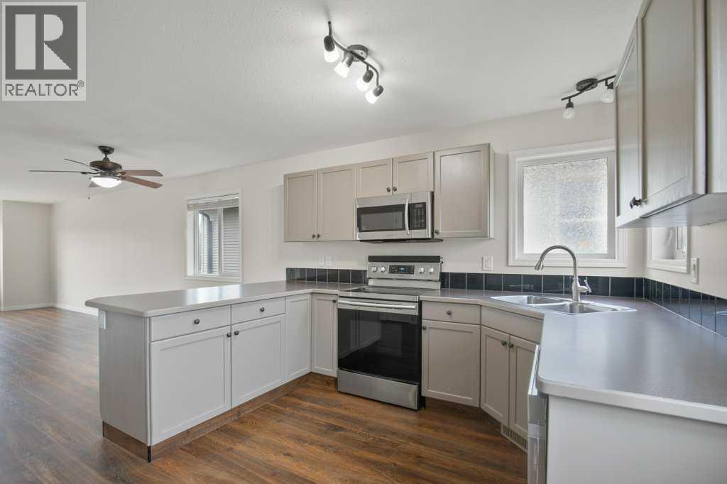 658 Red Oak Close — photo 13