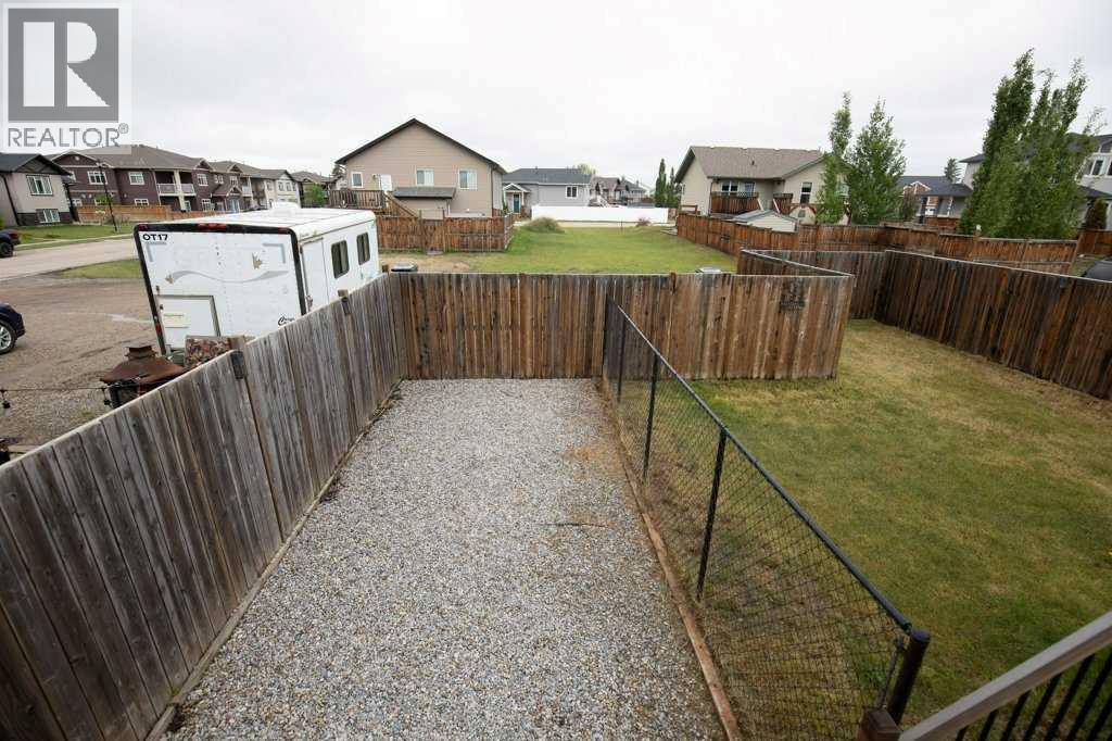 658 Red Oak Close — photo 27