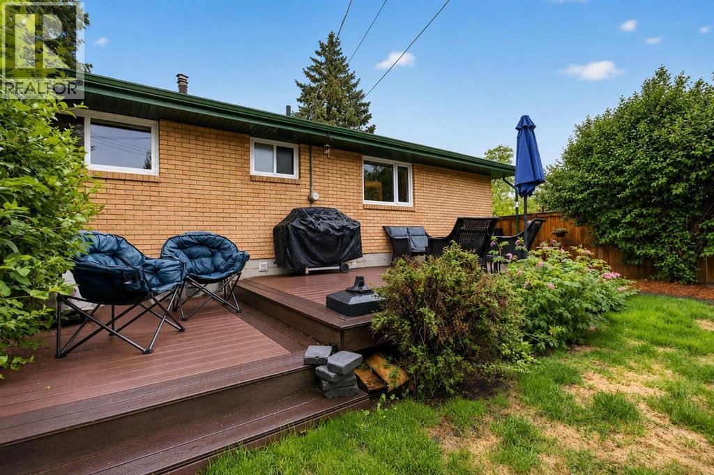 203 Southampton Drive SW - 37