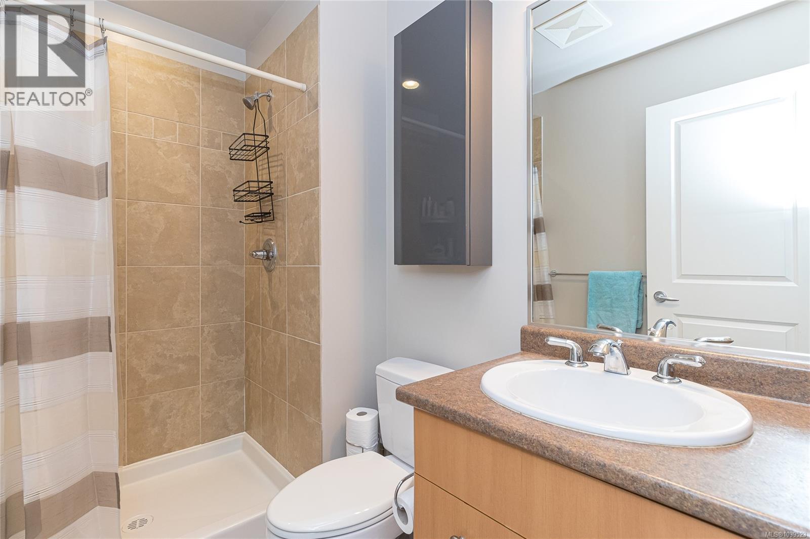#308E 1115 Craigflower Rd - 16