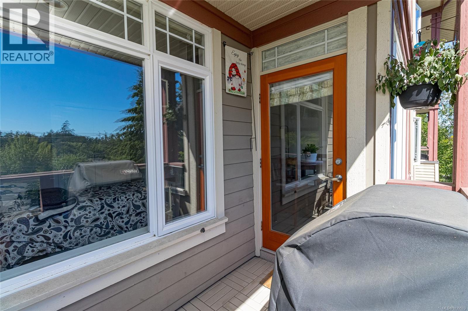 #308E 1115 Craigflower Rd - 22