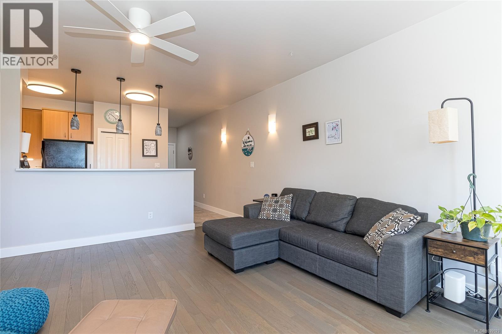 #308E 1115 Craigflower Rd - 5