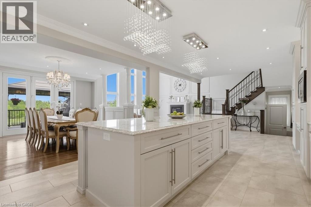 550 BRITTANIA Crescent - 12