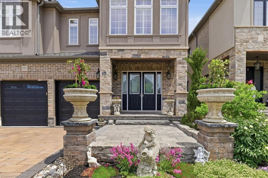 550 BRITTANIA Crescent - Image 2