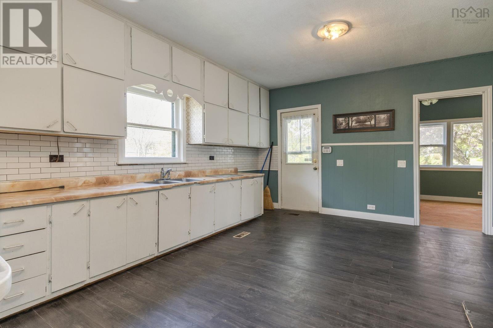 485 Cobequid Road - 10