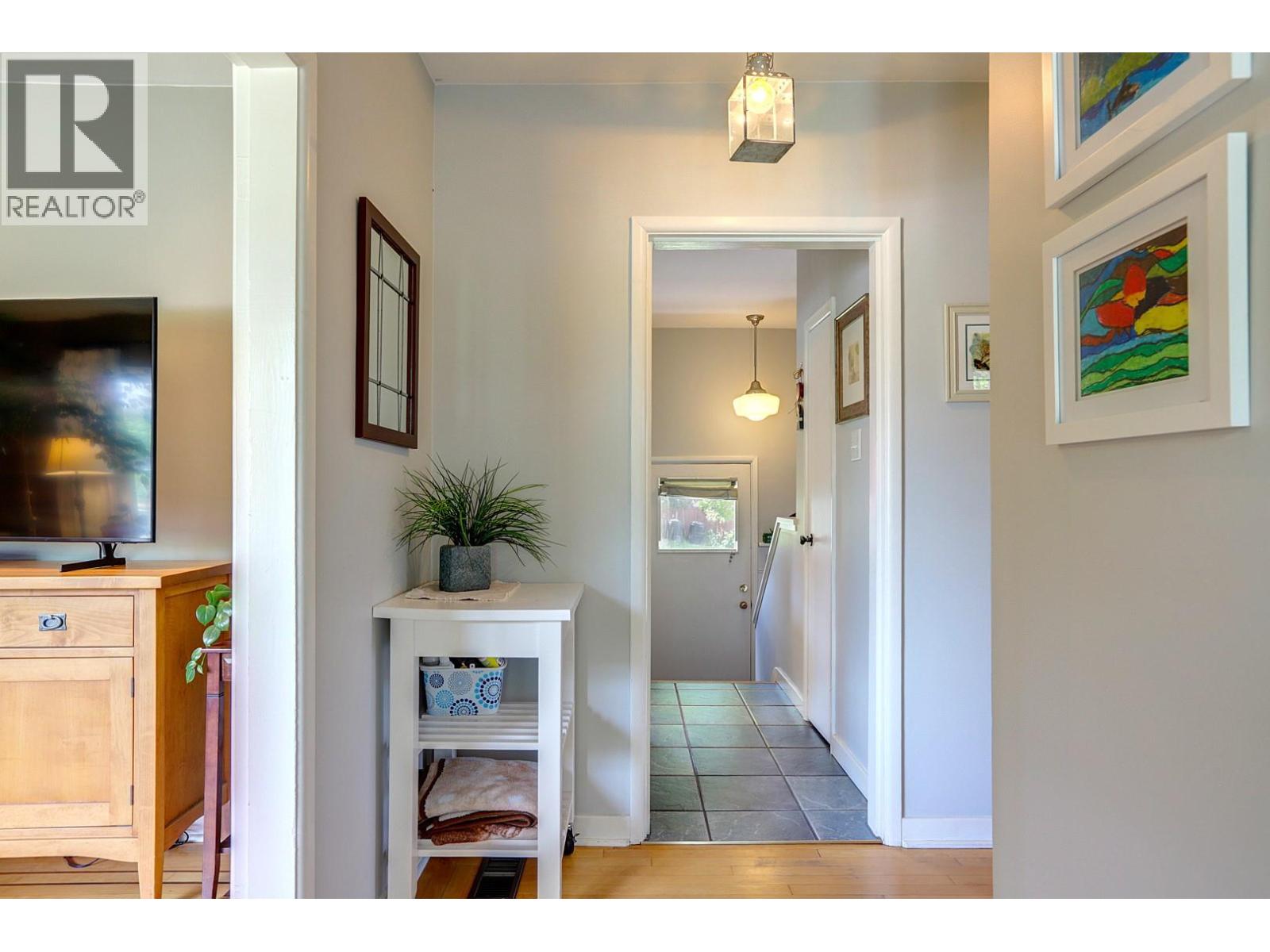 1800 30th Avenue - 8