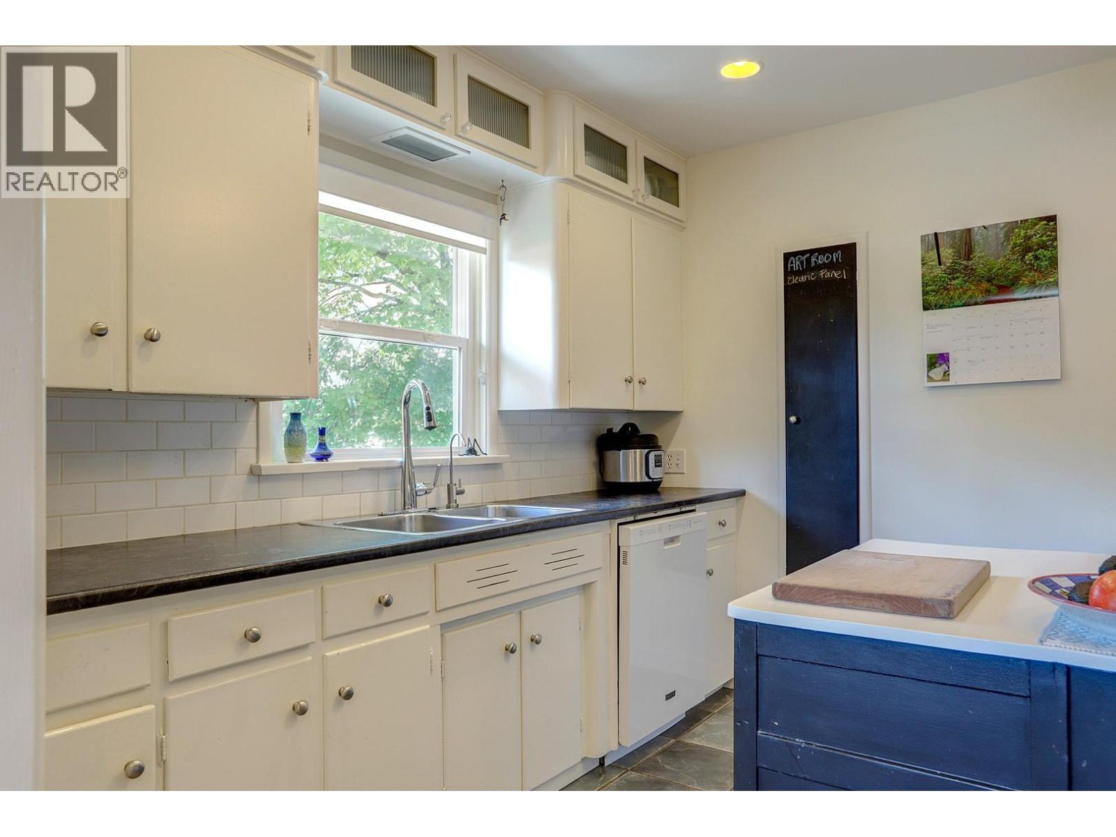 1800 30th Avenue - 22