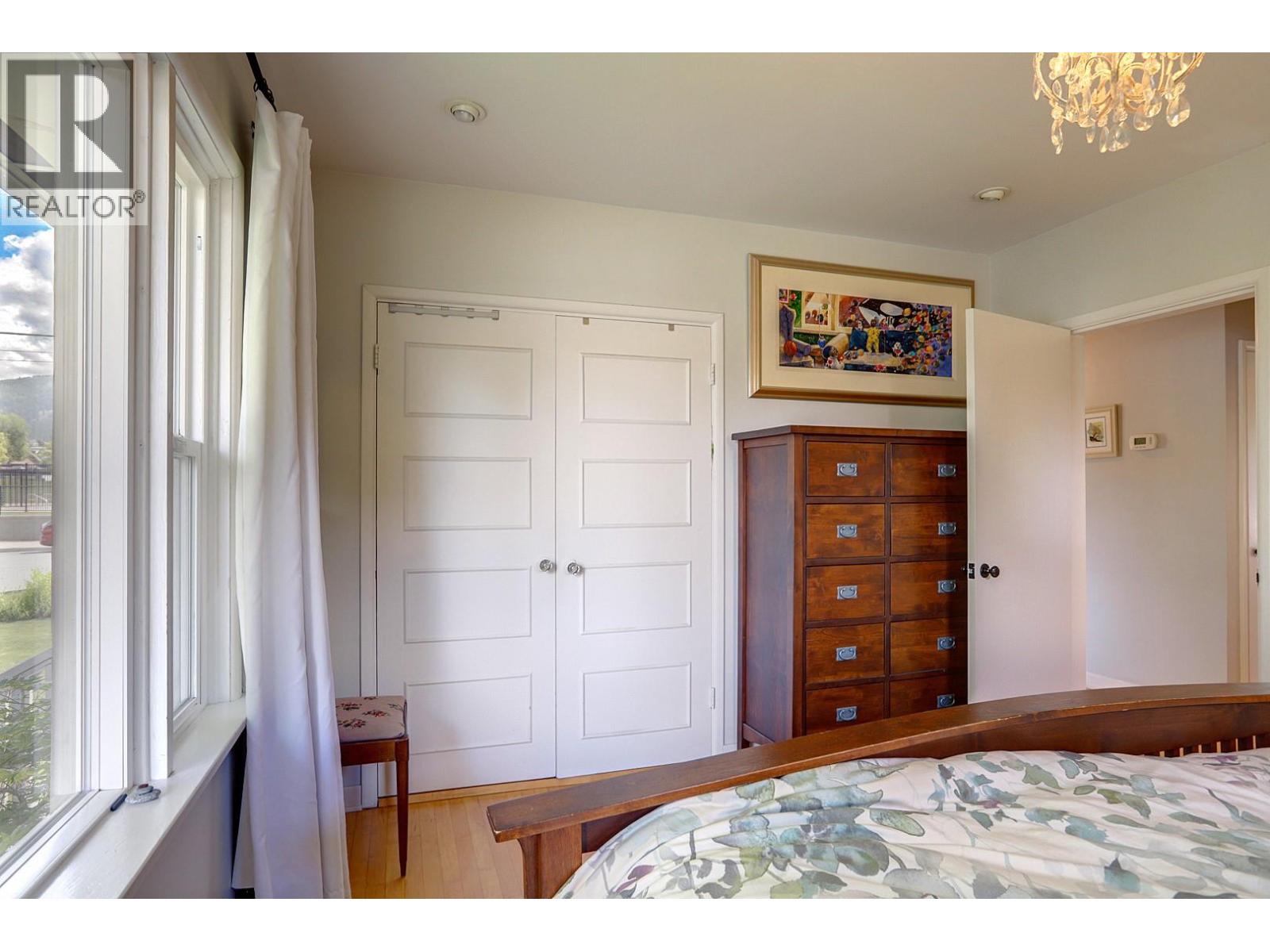 1800 30th Avenue - 30