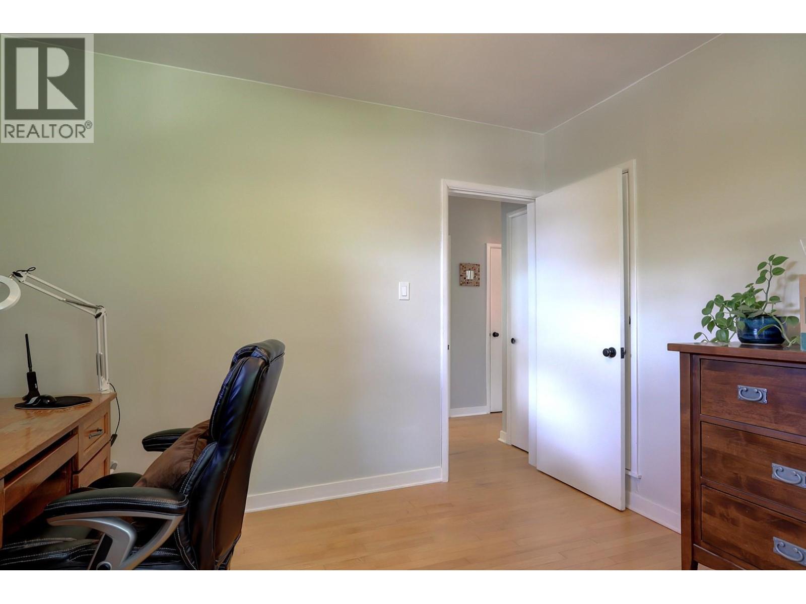 1800 30th Avenue - 33