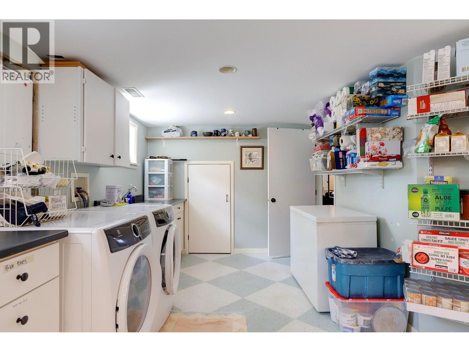 1800 30th Avenue - 52