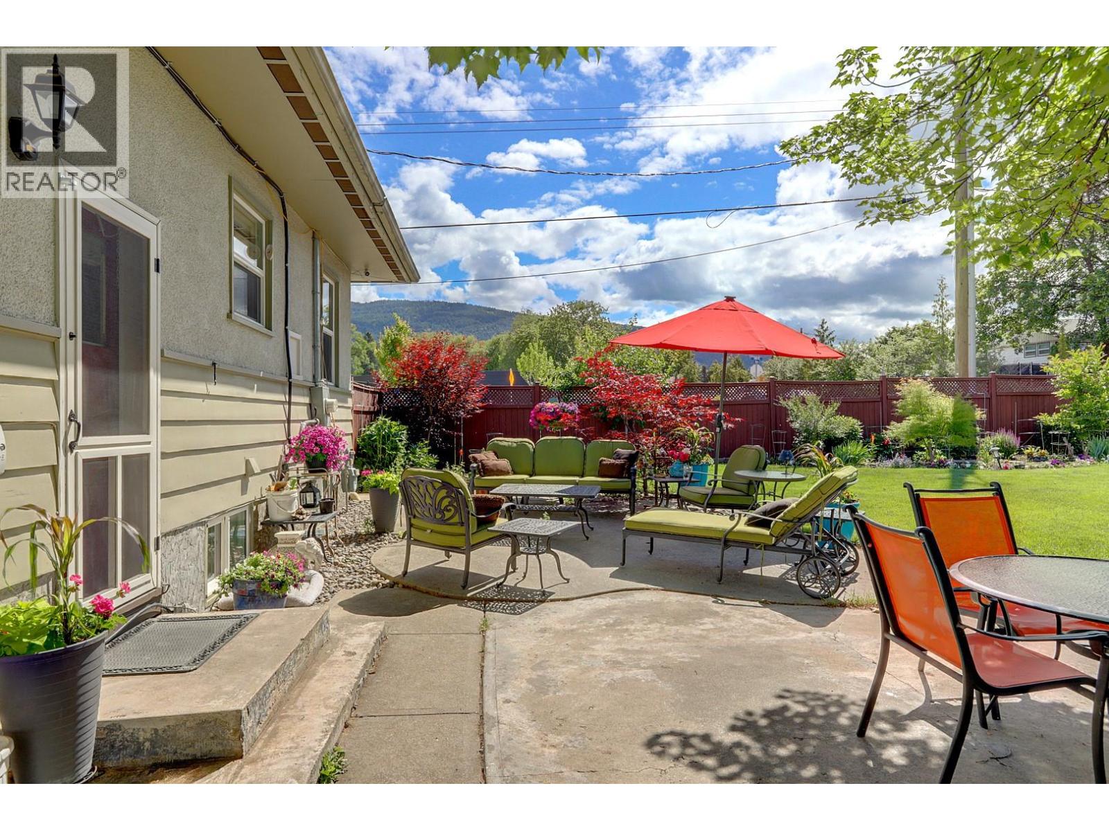 1800 30th Avenue - 55