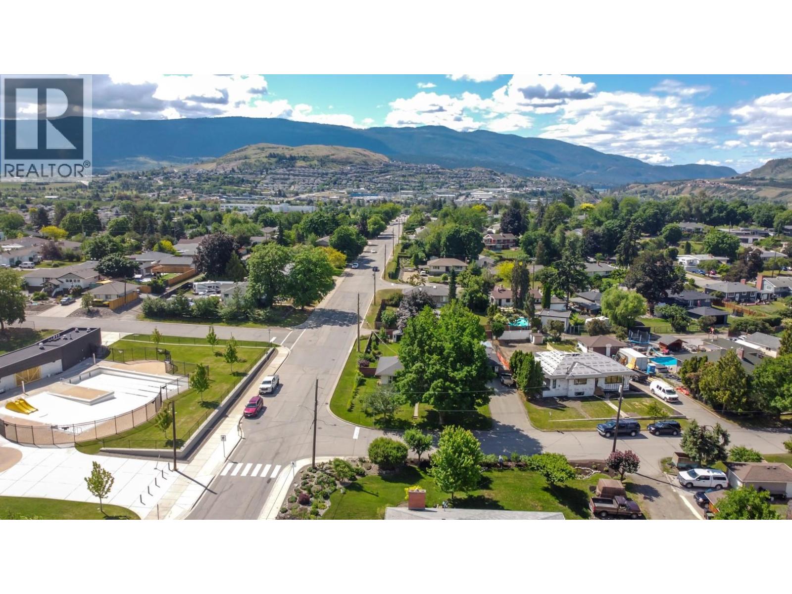 1800 30th Avenue - 92
