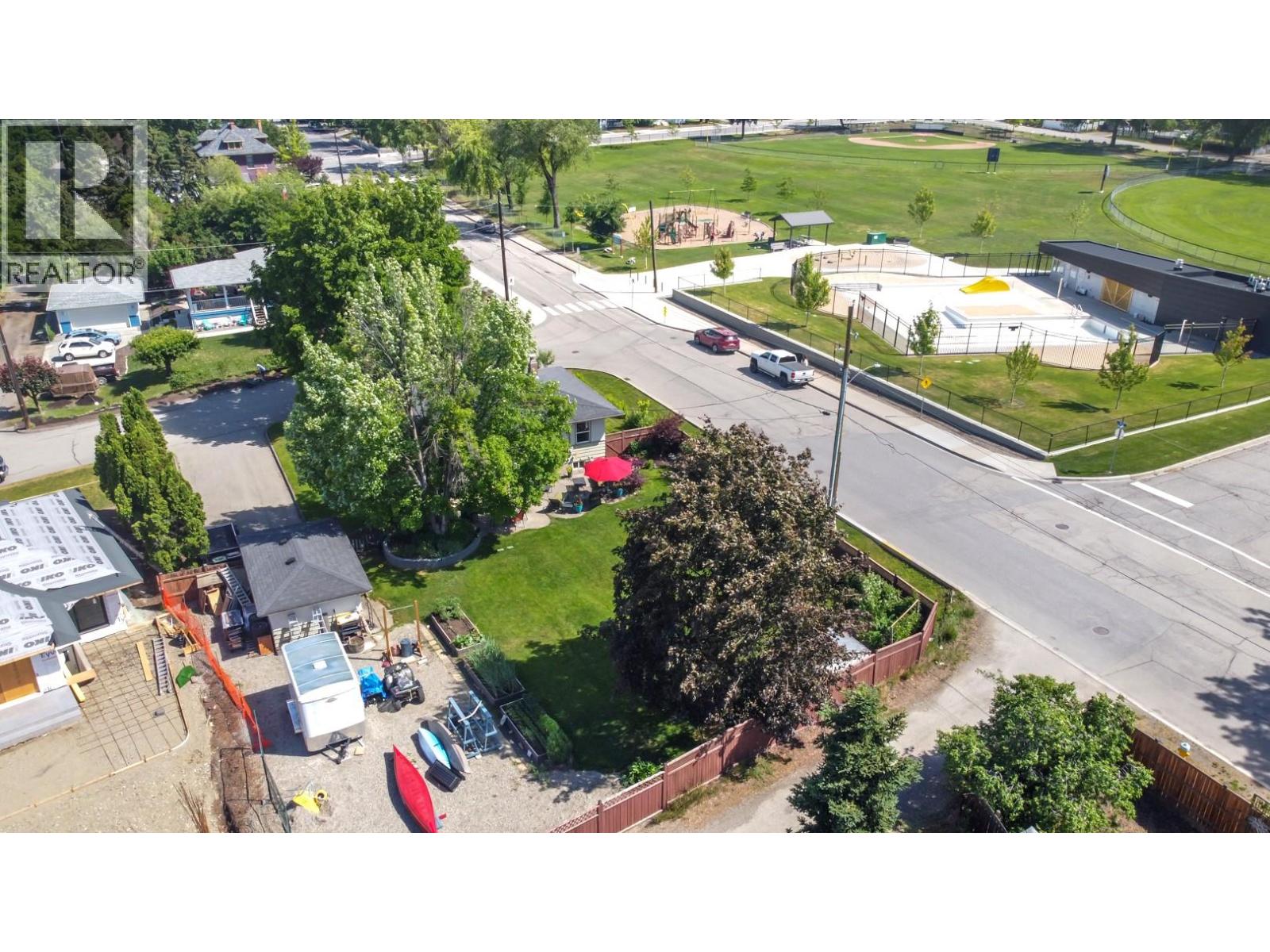1800 30th Avenue - 81