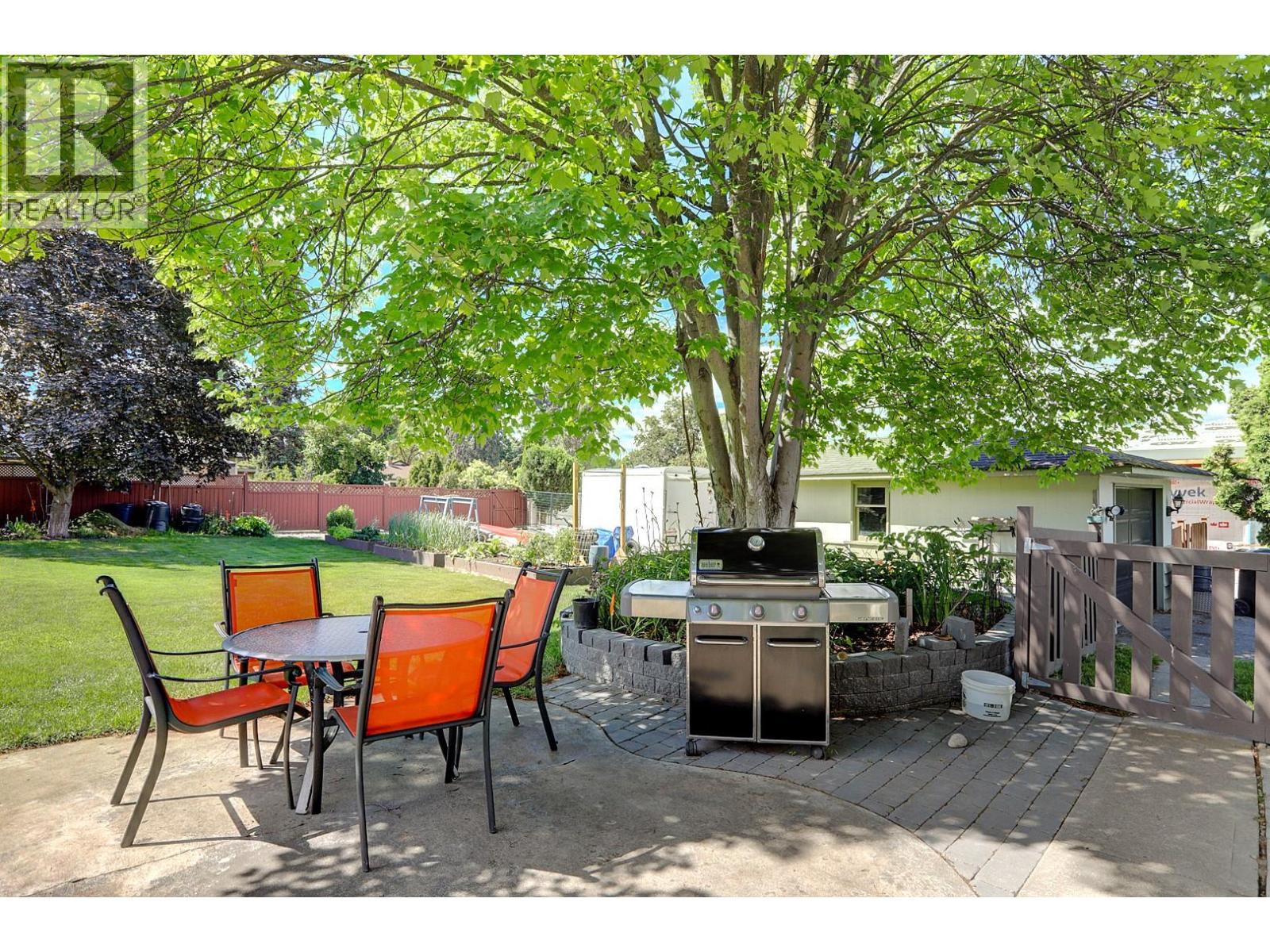 1800 30th Avenue - 57