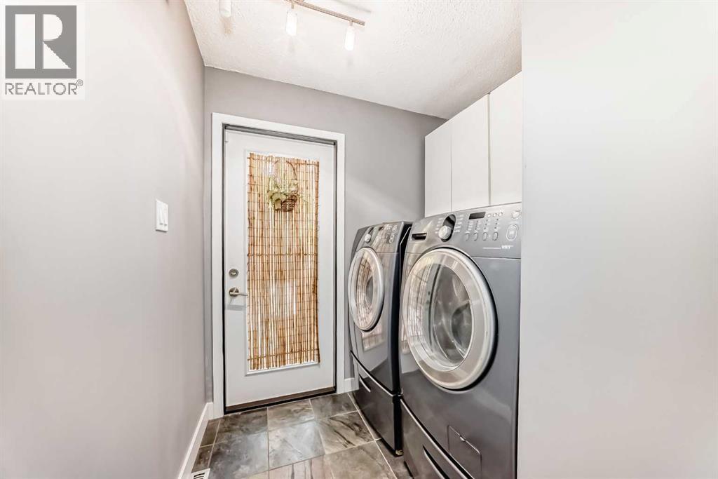 10412 Willowcrest Road SE - 32