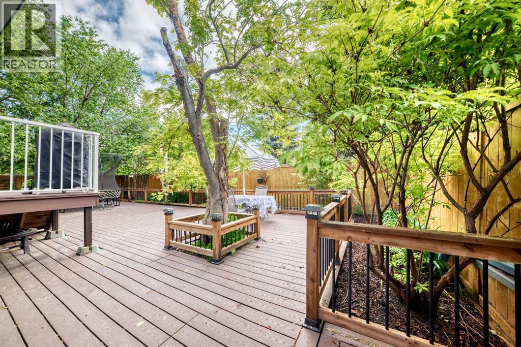 10412 Willowcrest Road SE - 39