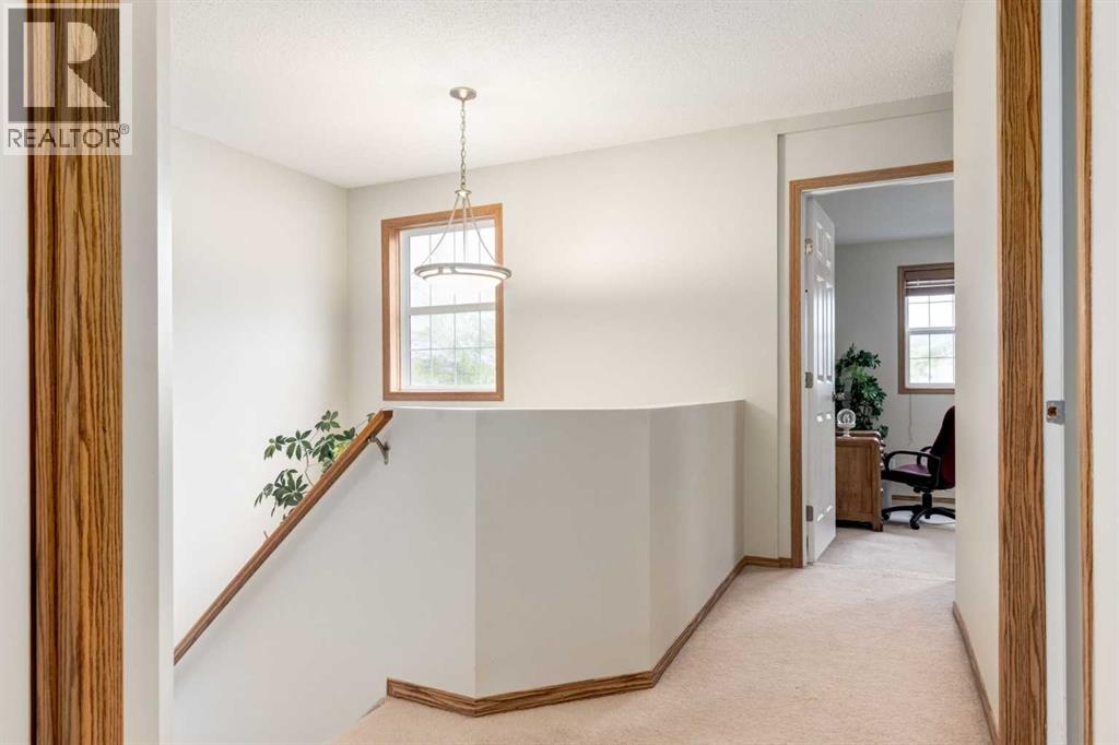 427 Tuscany Ridge Heights NW - 14