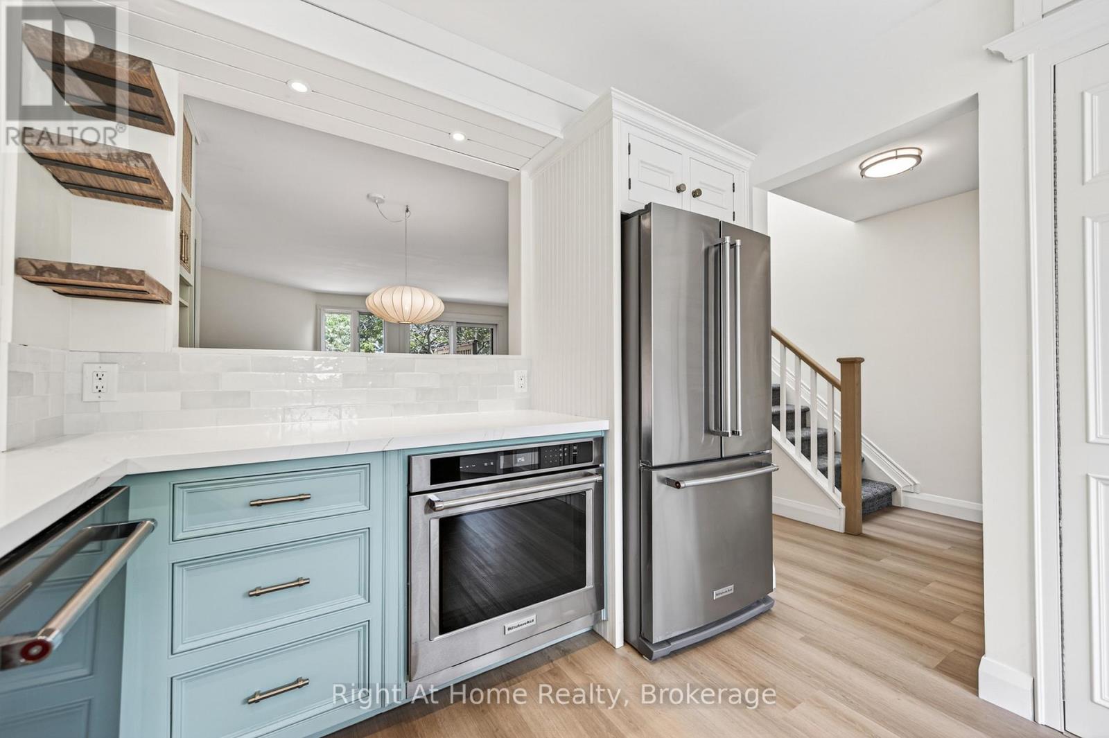 109 BRANT STREET - 21