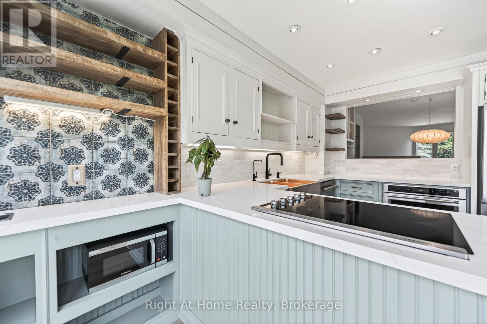 109 BRANT STREET - 24