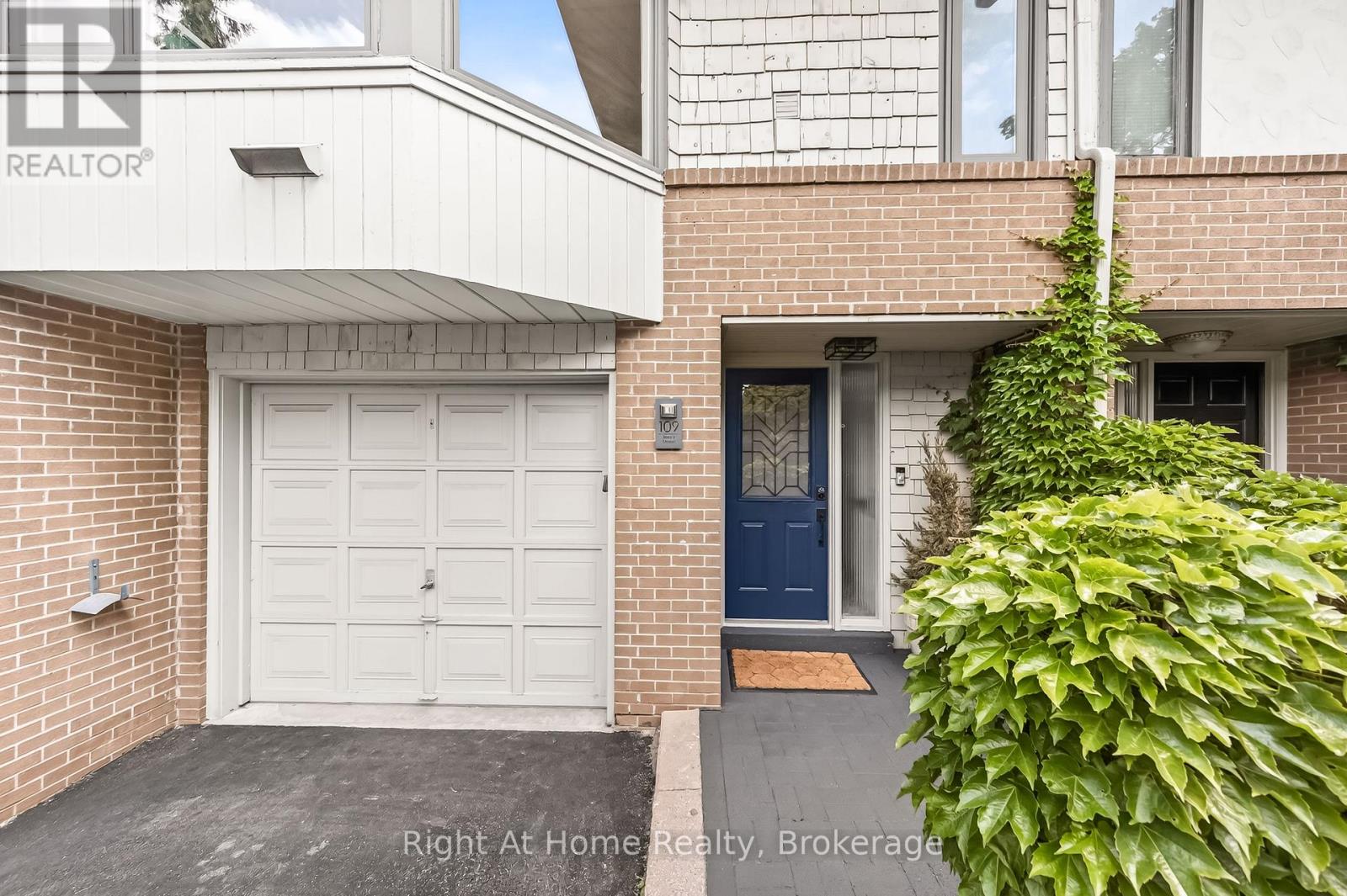 109 BRANT STREET - 3