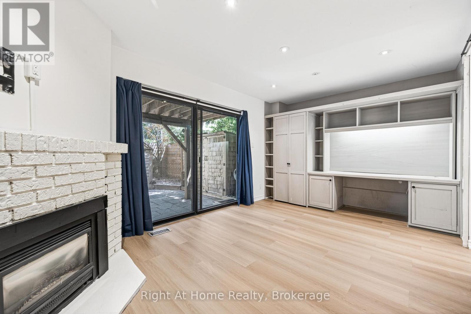 109 BRANT STREET - 9