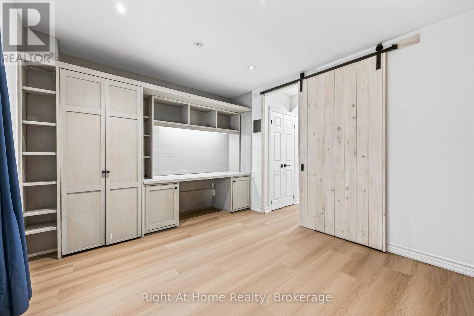 109 BRANT STREET - 7