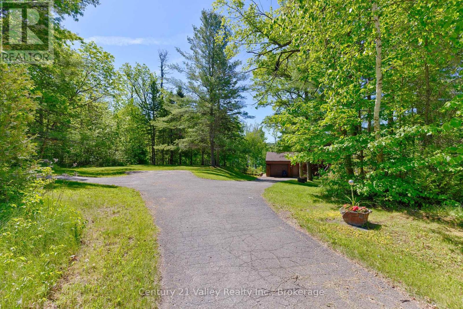 3233 CALABOGIE ROAD - 9