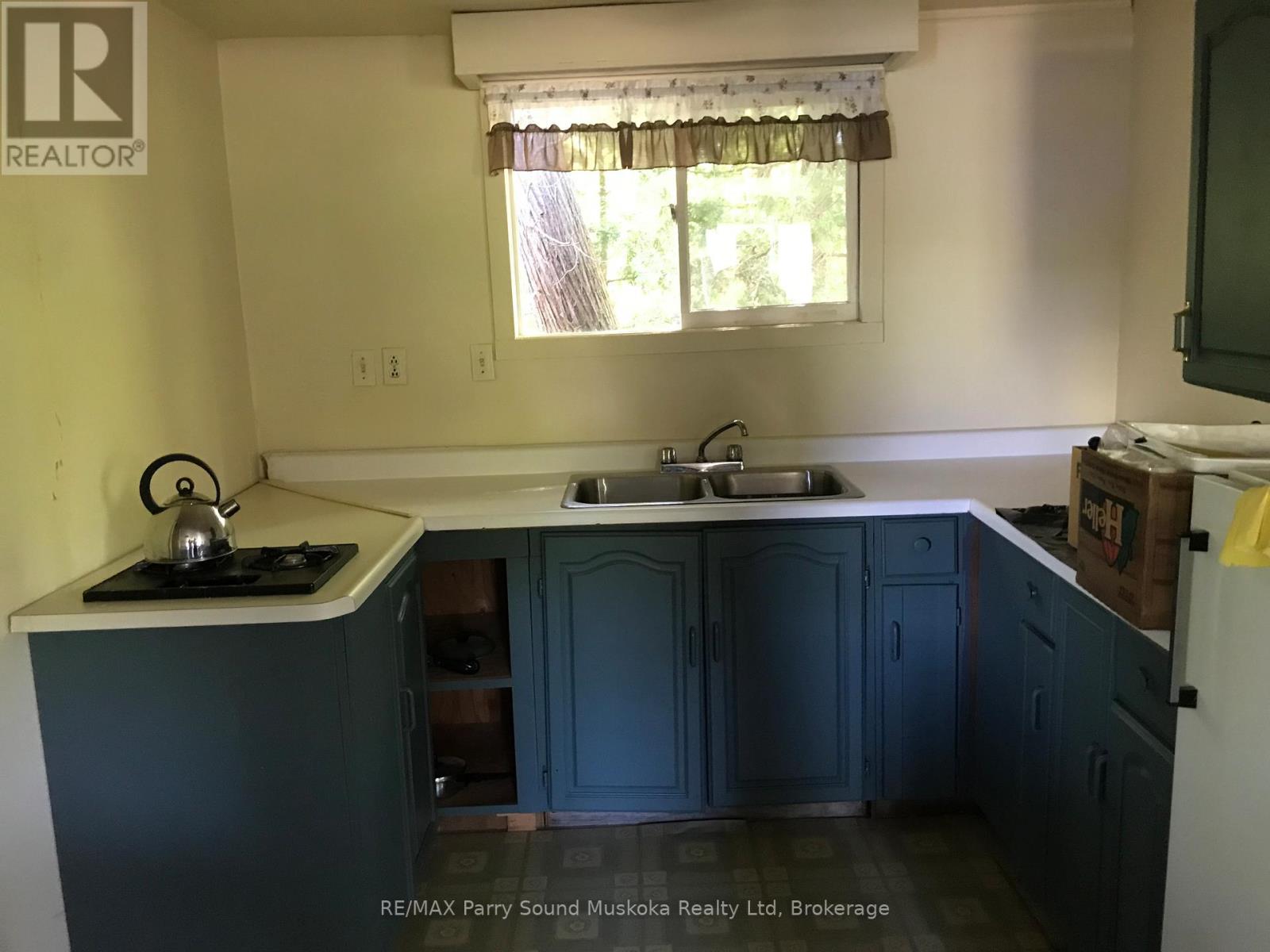 66E PICKEREL RIVER - 18