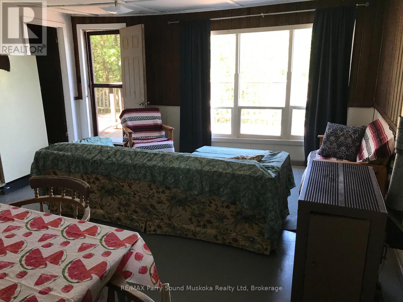 66E PICKEREL RIVER - 20