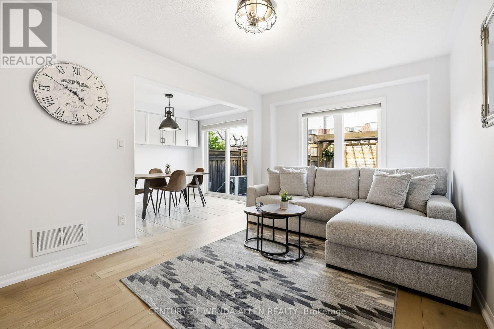 1821 SHELBURNE STREET - 12