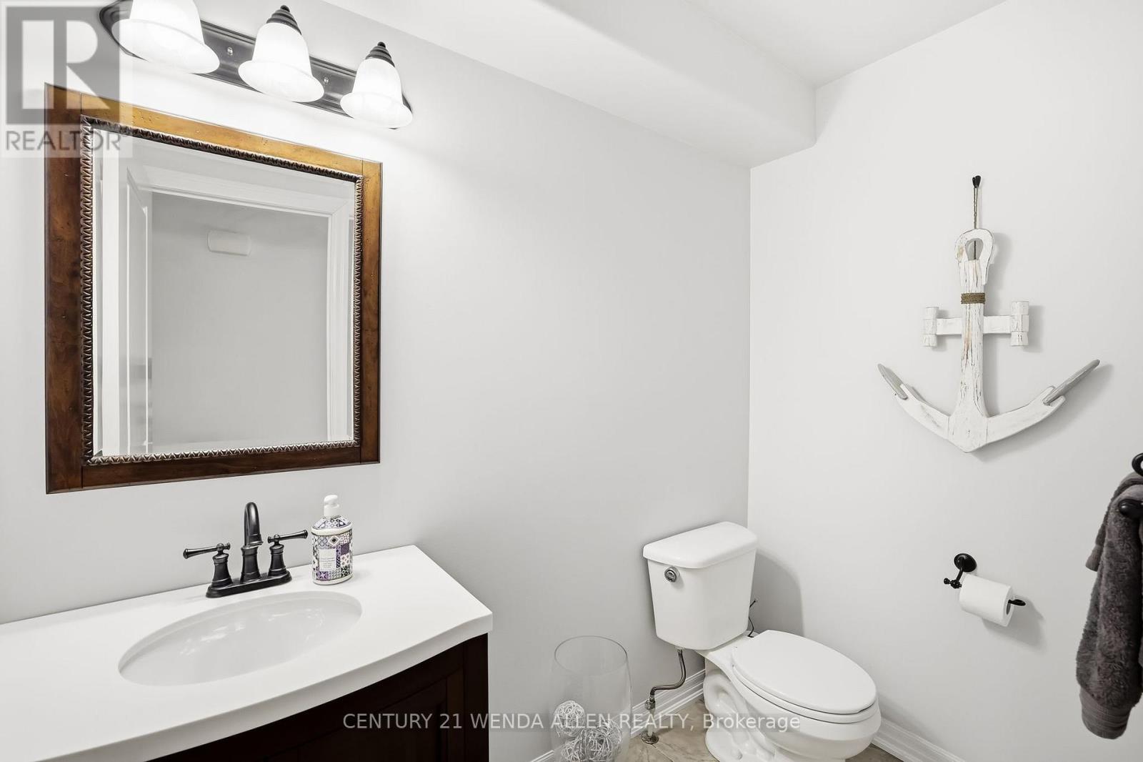 1821 SHELBURNE STREET - 19