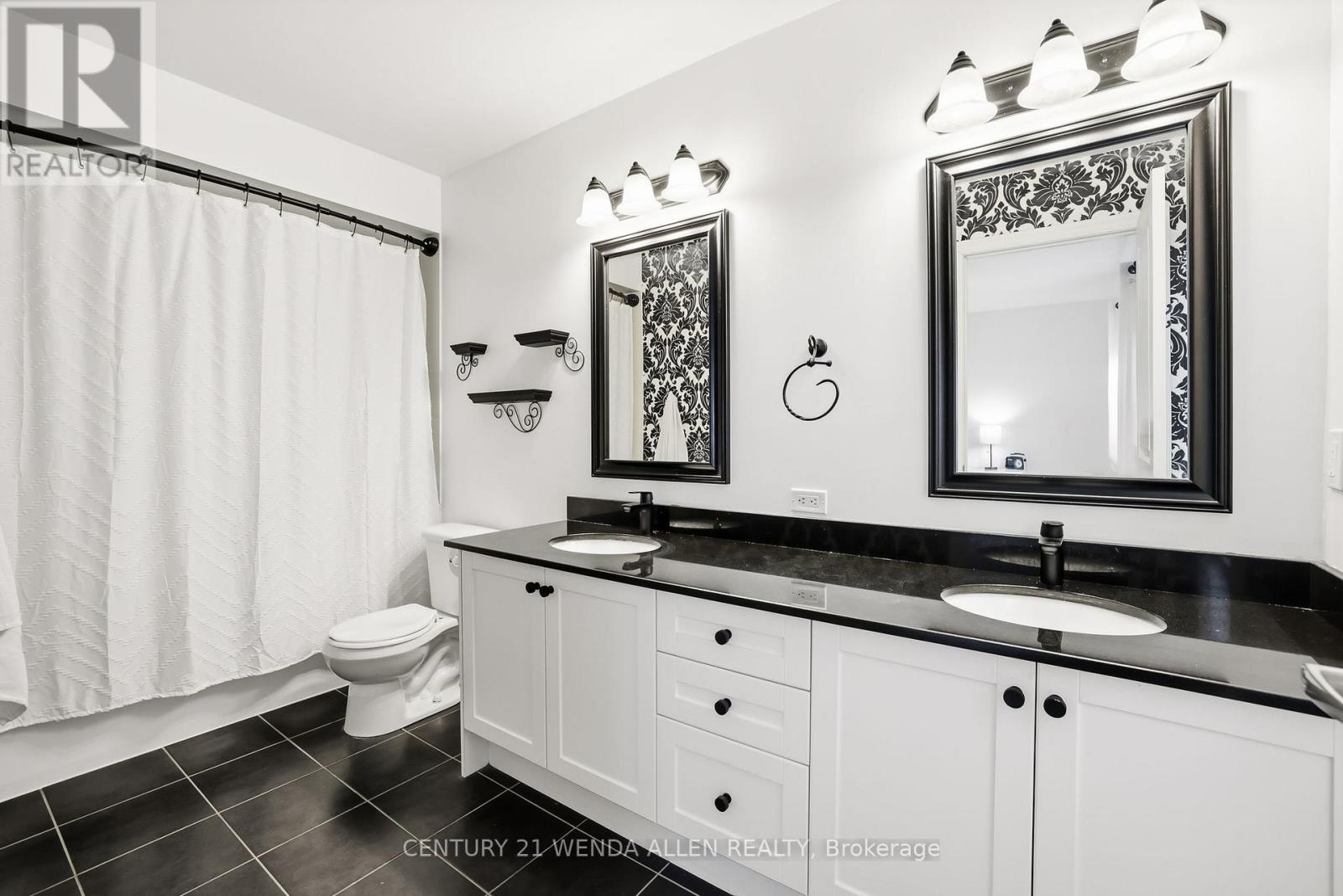 1821 SHELBURNE STREET - 25