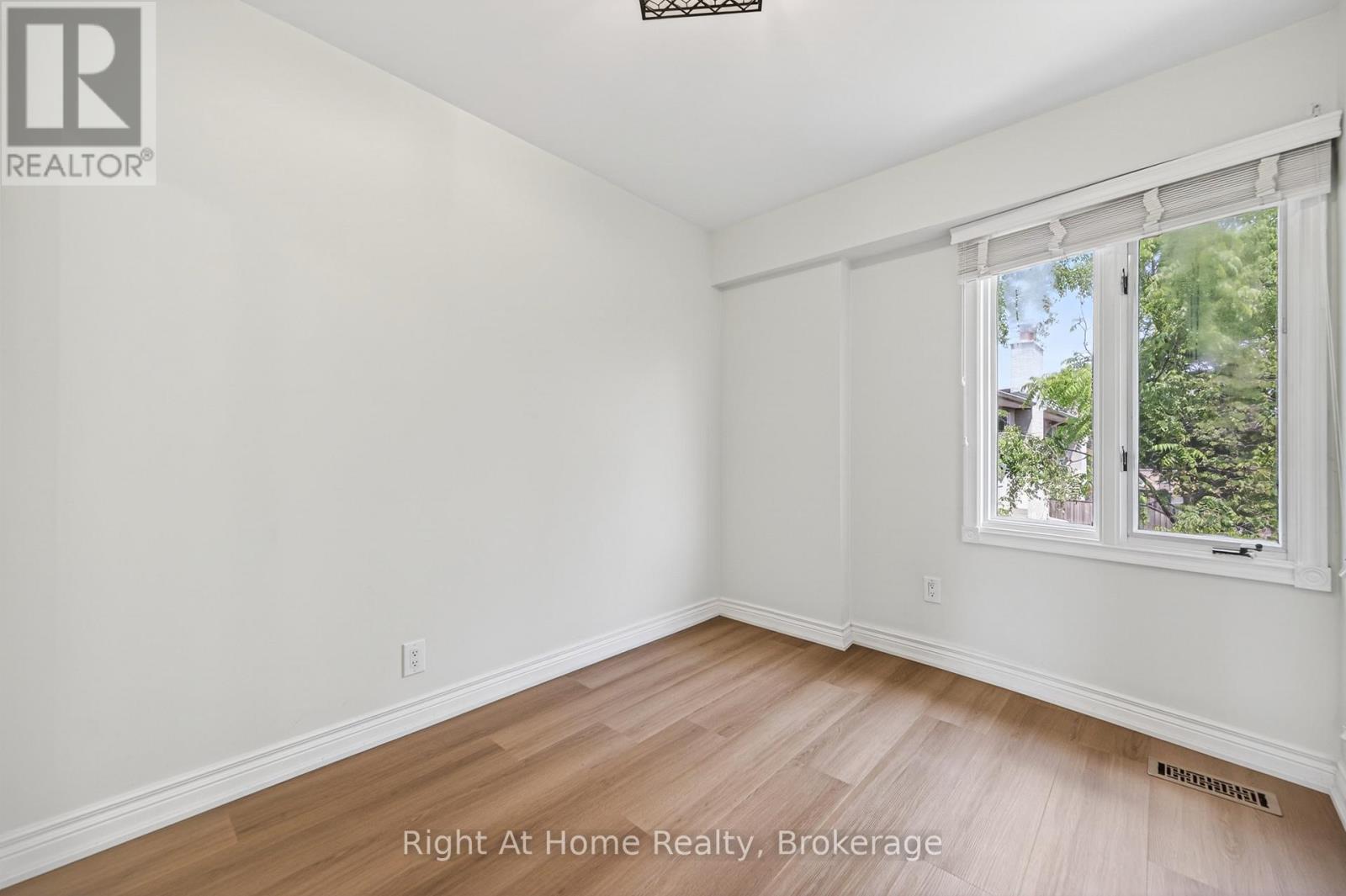 109 BRANT STREET - 40
