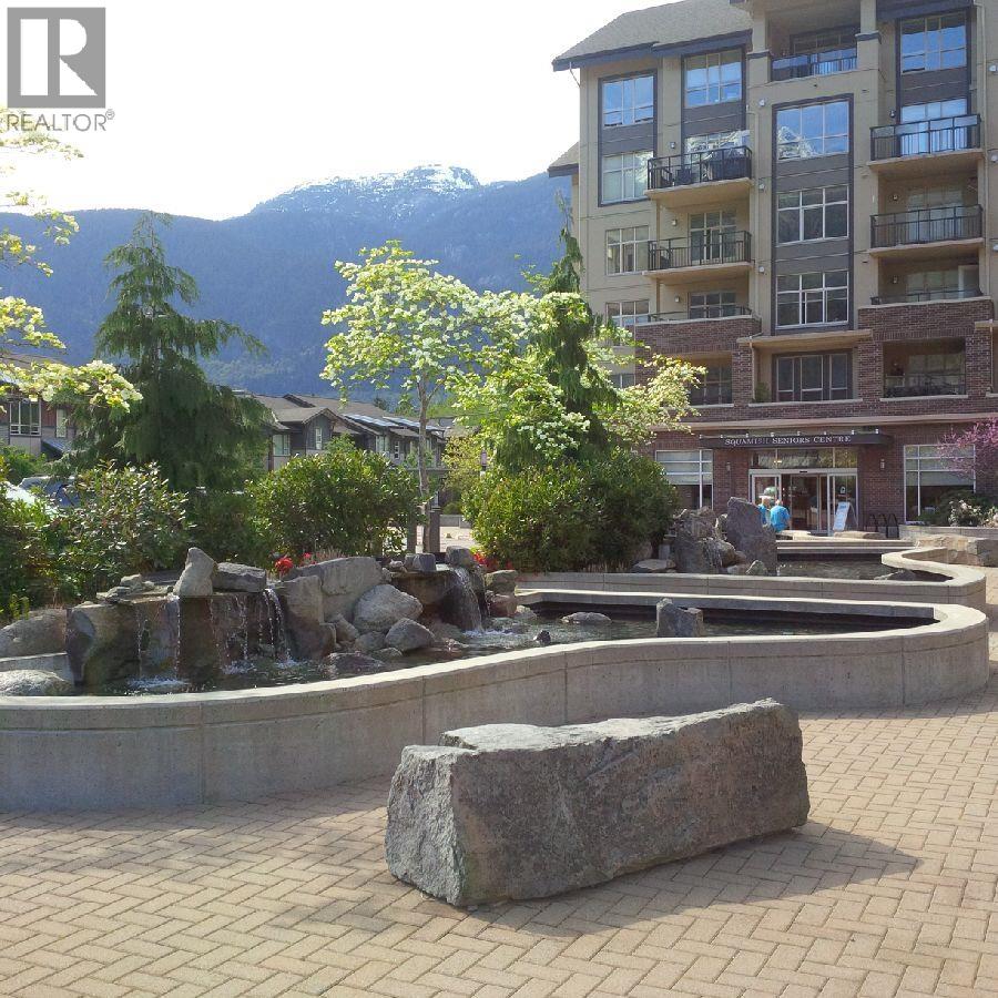 1241 VILLAGE GREEN WAY, Squamish — photo 3