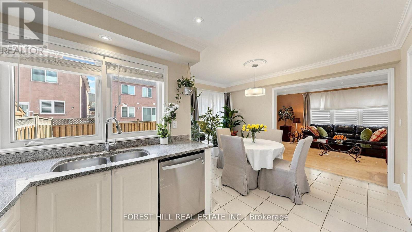 51 WINSTON CASTLE DRIVE - 15