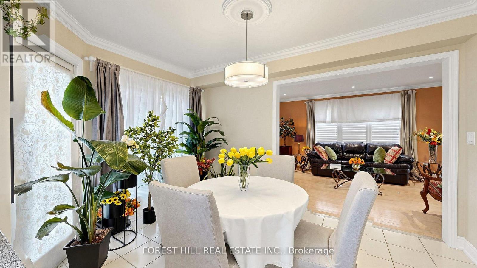 51 WINSTON CASTLE DRIVE - 18