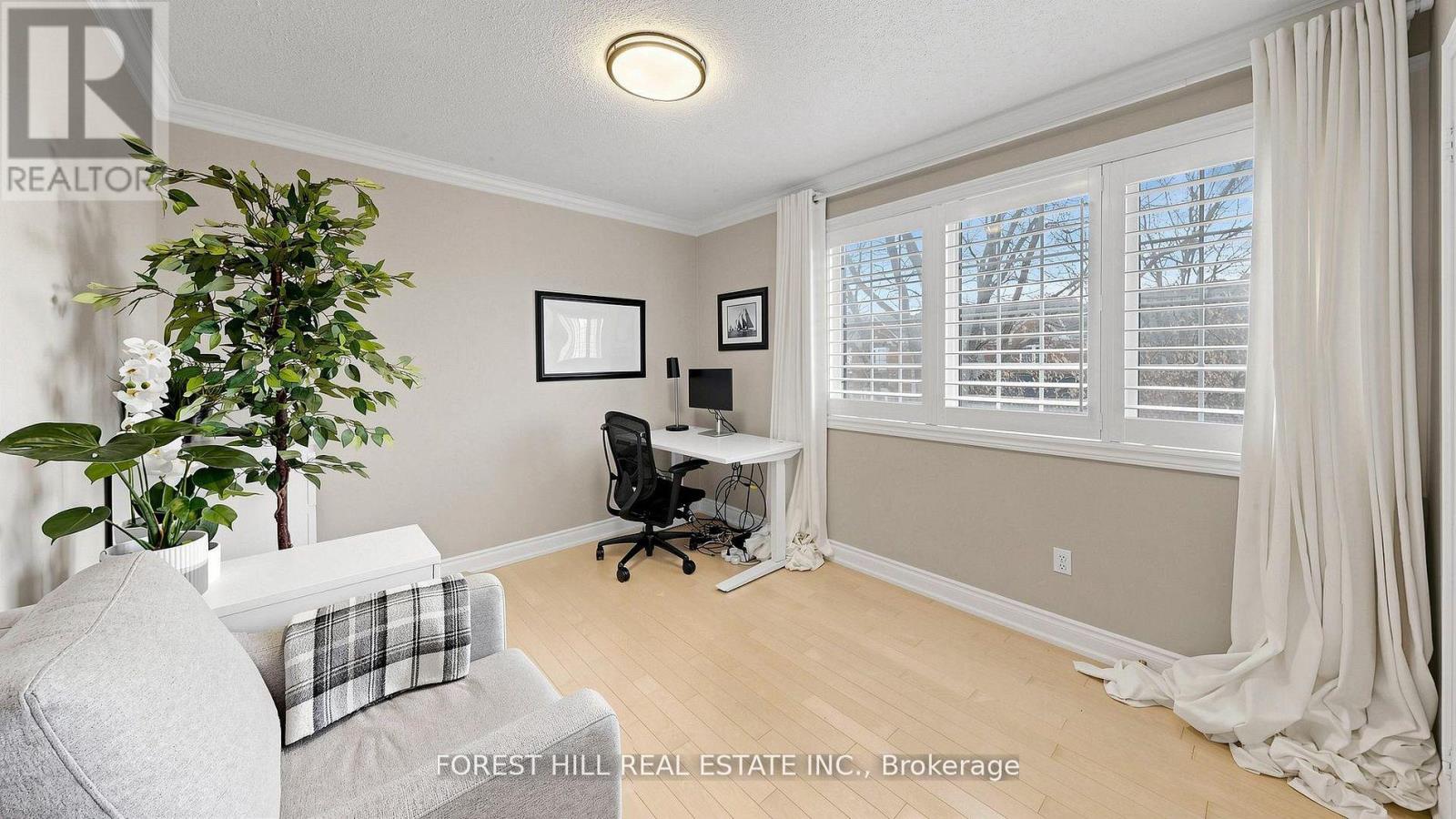 51 WINSTON CASTLE DRIVE - 33