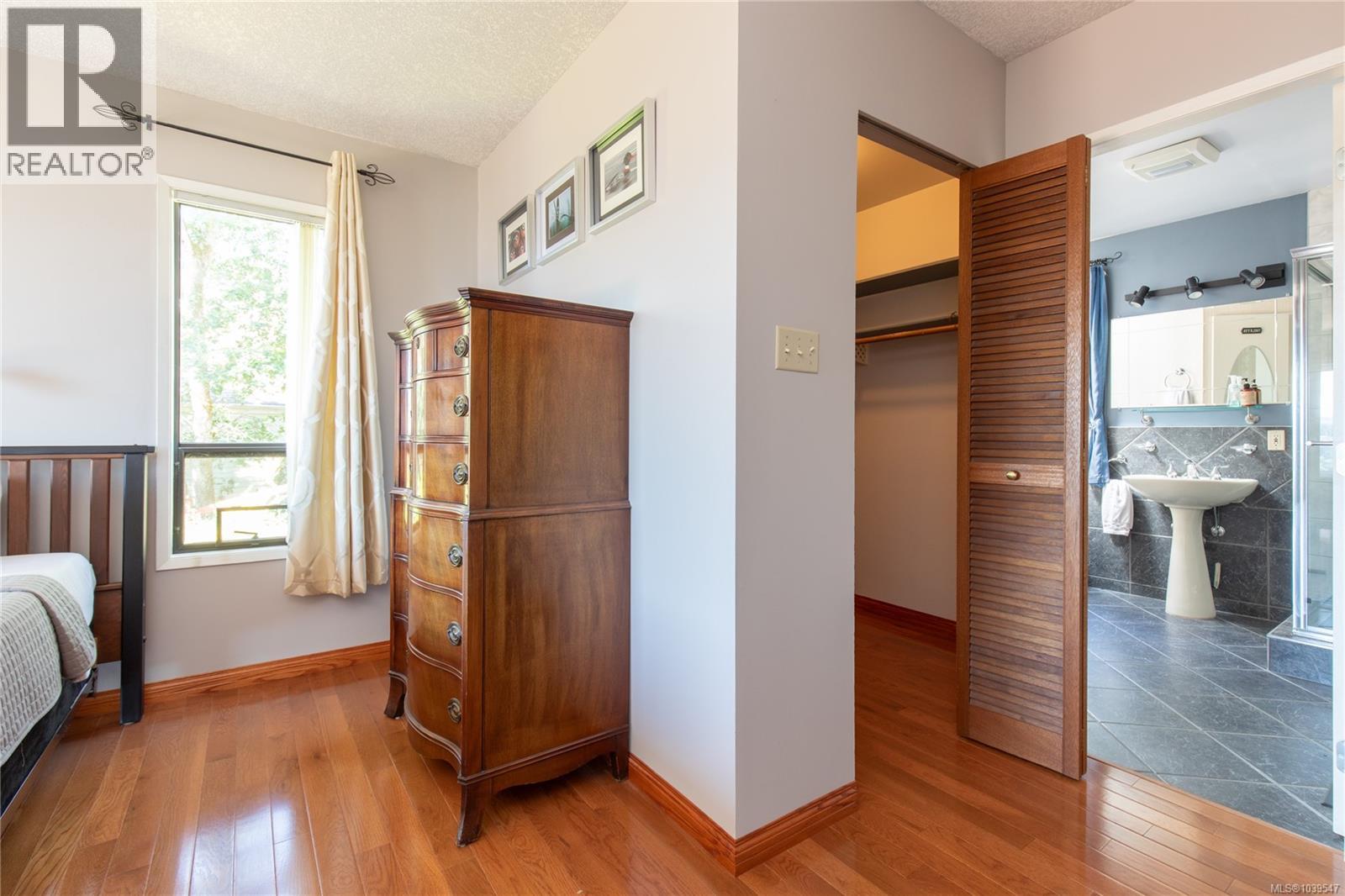 1599 Knight Court Rd - 23